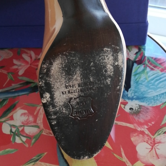 Stuart Weitzman Platswoon Cream Patent Leather - Picture 13 of 14